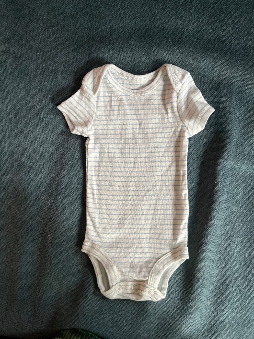 Pehr + Carter's Baby boy clothes bundle - newborn, 3-6 months - Picture 4 of 10